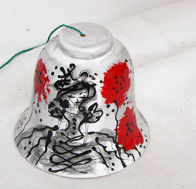 ceramica clopotel de atarnat- 034 - Apasa pe imagine pentru inchidere